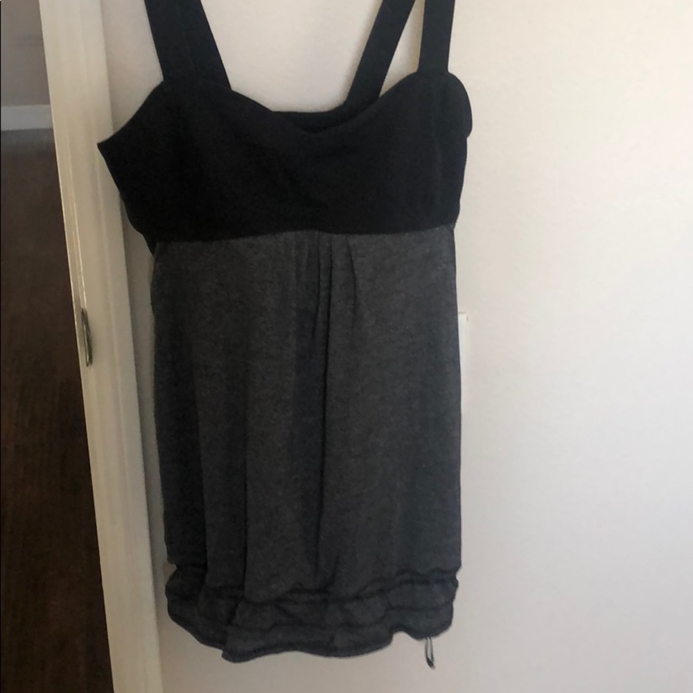 Lululemon top